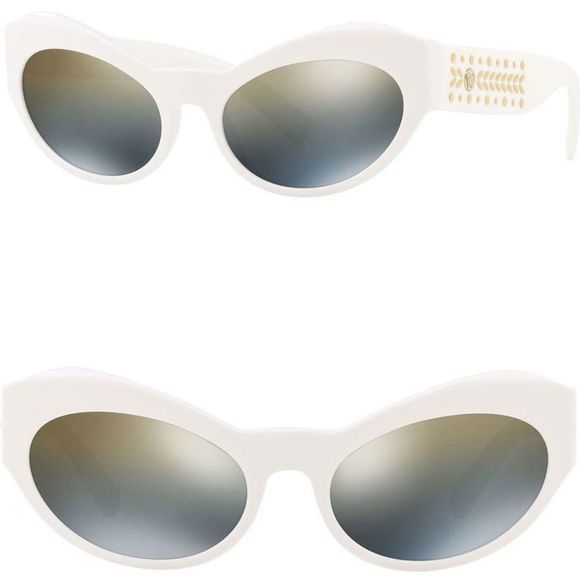 Versace Accessories - New Versace 👑 sunglasses